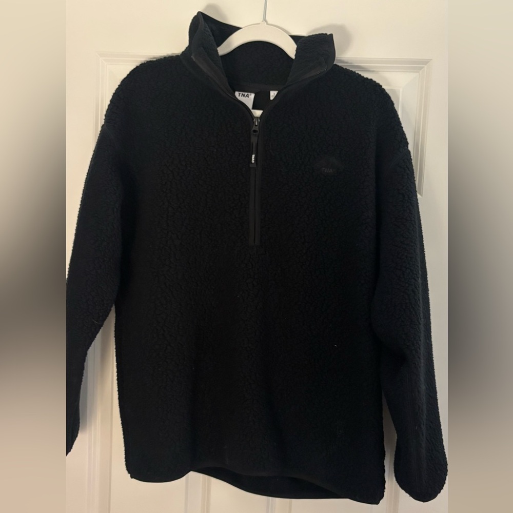 Aritzia TNA polartech Thermal 1/2 zip